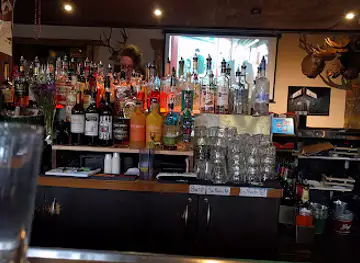 Louie's Trophy House