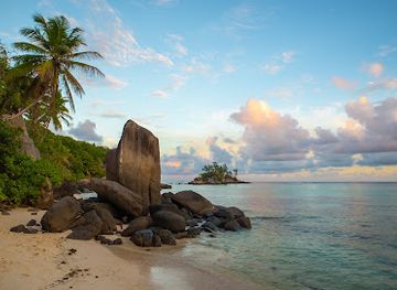 seychelles/desroches-island/bar/mahe