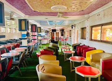 benin/ouidah/bar/la-reine-des-bieres