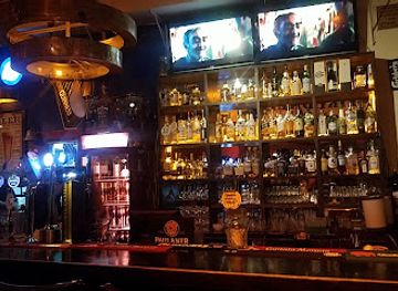 israel/judea/bar/mike-s-place