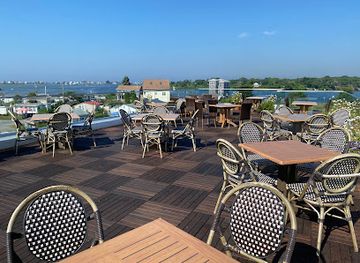 rhode-island/narragansett/bar/matunuck-oyster-bar