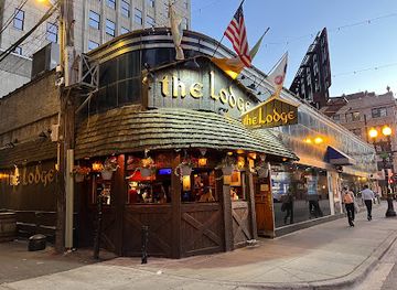 illinois/chicago/gold-coast/bar/the-lodge-tavern