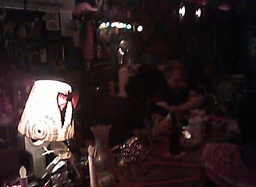 tennessee/west-tennessee/bar/momz-honkytonk