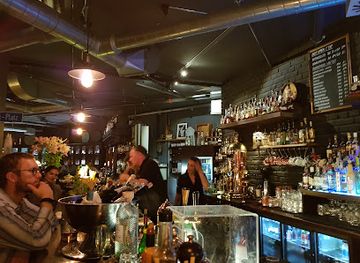 switzerland/basel/grossbasel/bar/hinz-kunz-bar