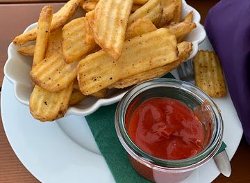 germany/erfurt/andreasvorstadt/bar/kneipe-biergarten-nussle