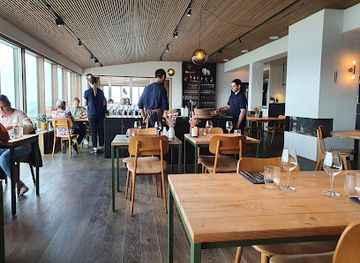 denmark/bornholm/bar/underbar