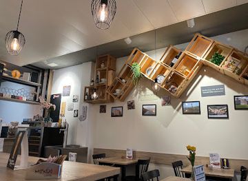 liechtenstein/furstin-gina-weg/bar/elisas-taste-of-italianfood-and-drinks