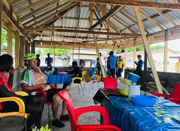 ghana/afife/bar/ekui-s-inn