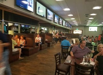 virginia/williamsburg/bar/revolution-golf-and-grille