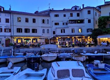 croatia/opatija/bar/kon-tiki-bar