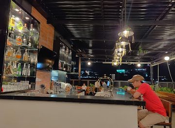 papua-new-guinea/west-sepik-region/bar/the-roof-bar-and-lounge-front-one-hotel-jayapura