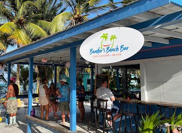 belize/glover-s-reef-atoll/bar/bender-s-beach-bar