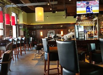 texas/irving/bar/bar-louie-music-factory