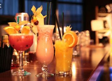 ecuador/salinas/bar/black-marlin-lounge-bar