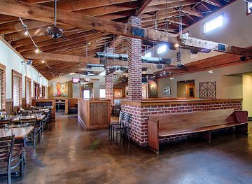 texas/piney-woods/bar/ironwood-grill