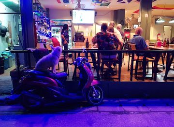 thailand/lanna/bar/tip-top-bar