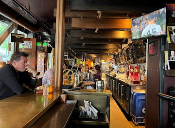 alaska/arctic-alaska/bar/the-carlile-room