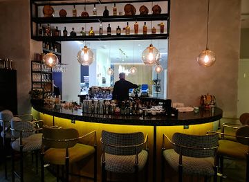 serbia/belgrade/bar/loro-cocktail-bar