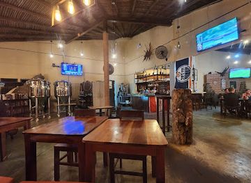 panama/guna-yala/bar/gold-coast-brewing-company