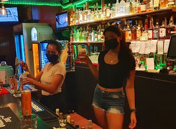 guam/fonte-plateau/bar/player-s-bar