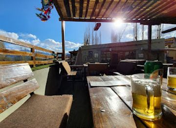 india/leh/bar/lehchen-restaurant-and-bar