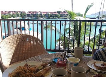 seychelles/victoria/bar/bourgeois-bar-lounge-at-eden-bleu-hotel