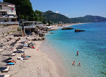 albania/dhermi-region/bar/the-yacht-club