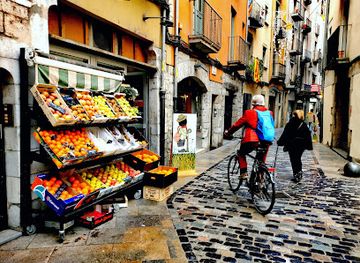spain/girona/barri-vell-old-town/bar/el-doll-cerveseria-moderna-restaurant