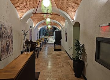 romania/transylvania/bar/hubertus-new-age-restaurant-lounge