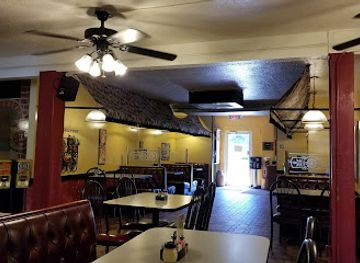 iowa/newton/bar/giovanni-s-pizza-restaurants