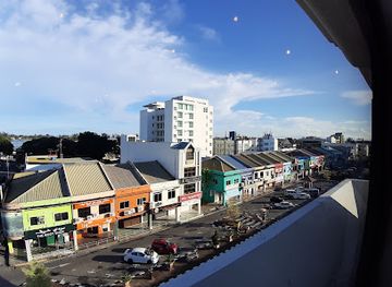 brunei/lamunin/bar/the-corner-house-cafe