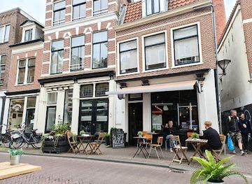 netherlands/haarlem/bar/uiltje-bar