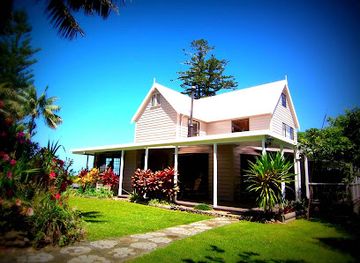 norfolk-island/ball-bay/bar/channers-on-norfolk-norfolk-island-holiday-packages-tours-accommodation-travel-to-norfolk-island