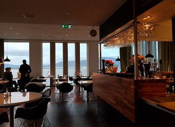 iceland/golden-circle/bar/sky-bar