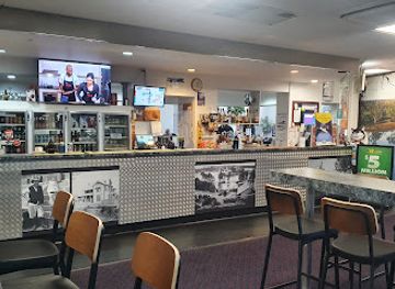 australia/riverland/bar/waikerie-club