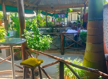 kenya/lake-victoria-basin/bar/tres-beer-garden-one-world-hotels