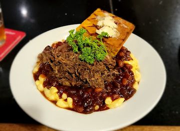 connecticut/gillette-castle-state-park/bar/tavern-on-the-hill