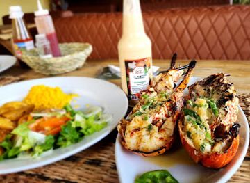 dominica/scotts-head/bar/time-on-time-restaurant-and-bar