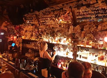 czechia/prague/hradcany/bar/bar-bluelight