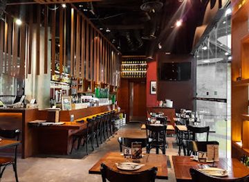 indonesia/north-sumatra/bar/district-10-restaurant-bar