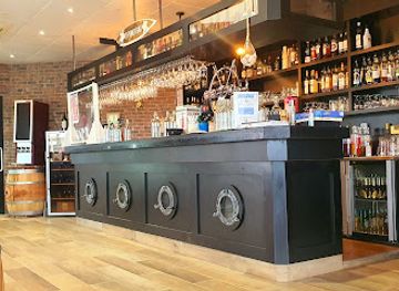 france/centre-val-de-loire/bar/sarl-the-black-pearl