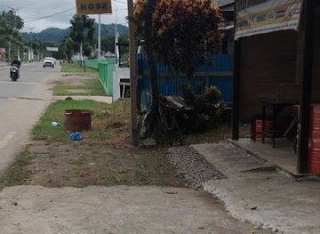 indonesia/north-maluku/bar/kafe-karaoke