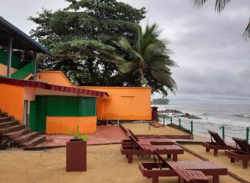 cameroon/kribi-beach/bar/hotel-residence-coco-beach