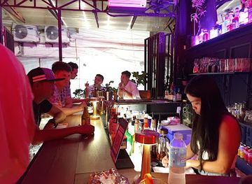 philippines/boracay/diniwid-beach/bar/rewind-cocktail-bar