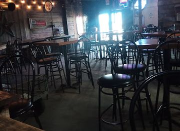 mississippi/the-pine-belt/bar/john-s-bar-grill