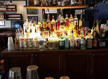 massachusetts/hampshire-county/bar/se7ens-sports-bar-and-grill