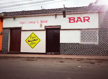 Cigars Lounge Bar & Hostal