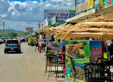 puerto-rico/luquillo/bar/bikini-sport-bar