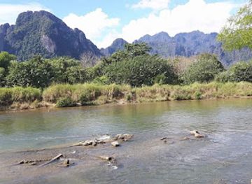 laos/vang-vieng-karst-landscape/bar/the-island-bar-sunset