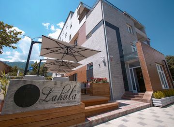 albania/bajram-curri/bar/lahuta-hotel